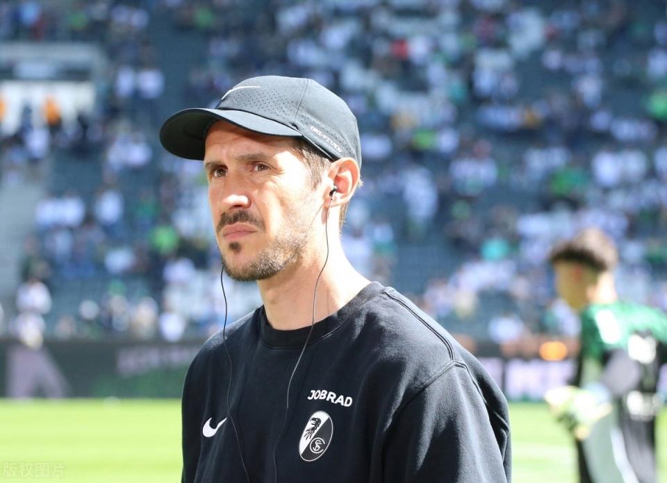 弗赖堡遭遇连败,降级形势严重的简单介绍 弗赖堡遭遇连败,降级形势严重的简单介绍