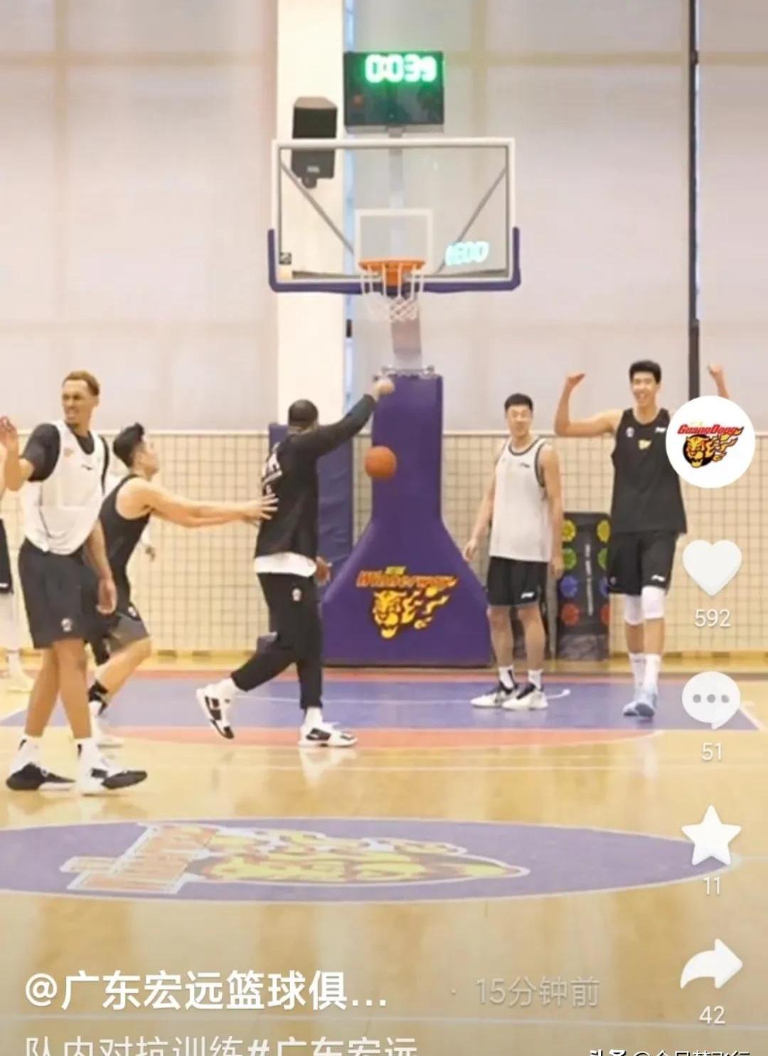 包含广东宏远重视战术训练,备战下一场比赛的词条 包含广东宏远重视战术训练,备战下一场比赛的词条