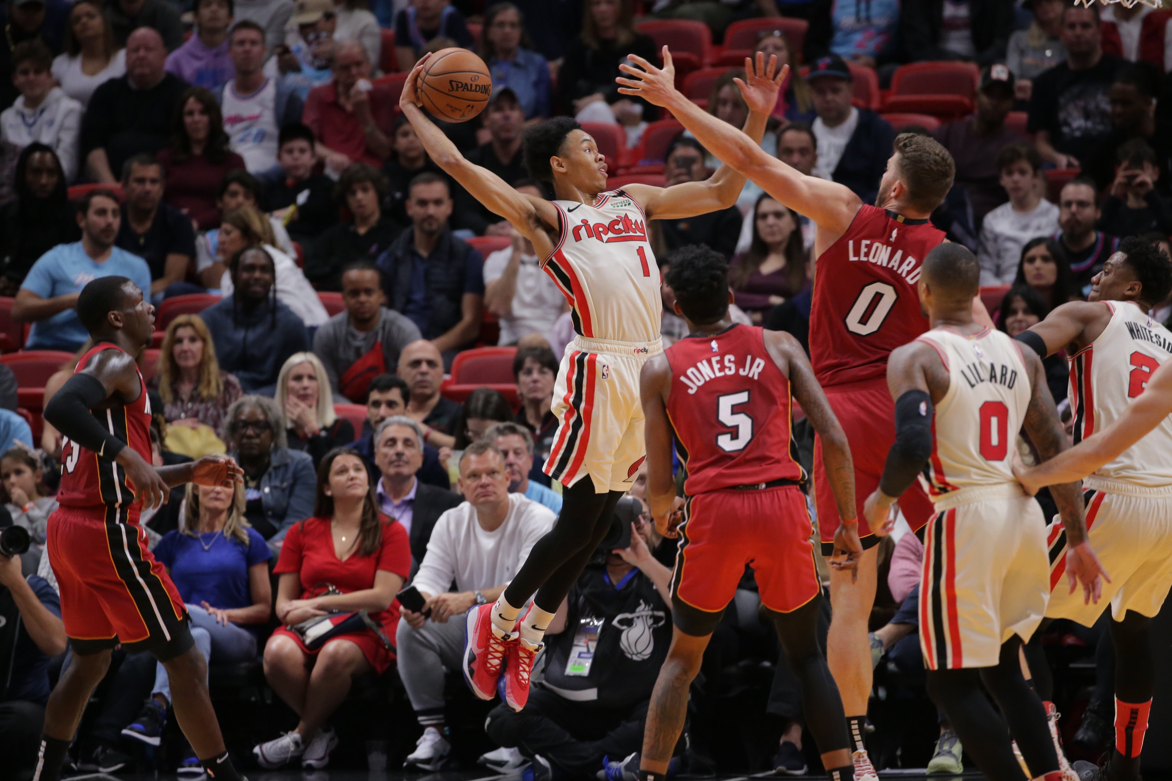 包含开拓者横扫独行侠，豪取西部前四的词条