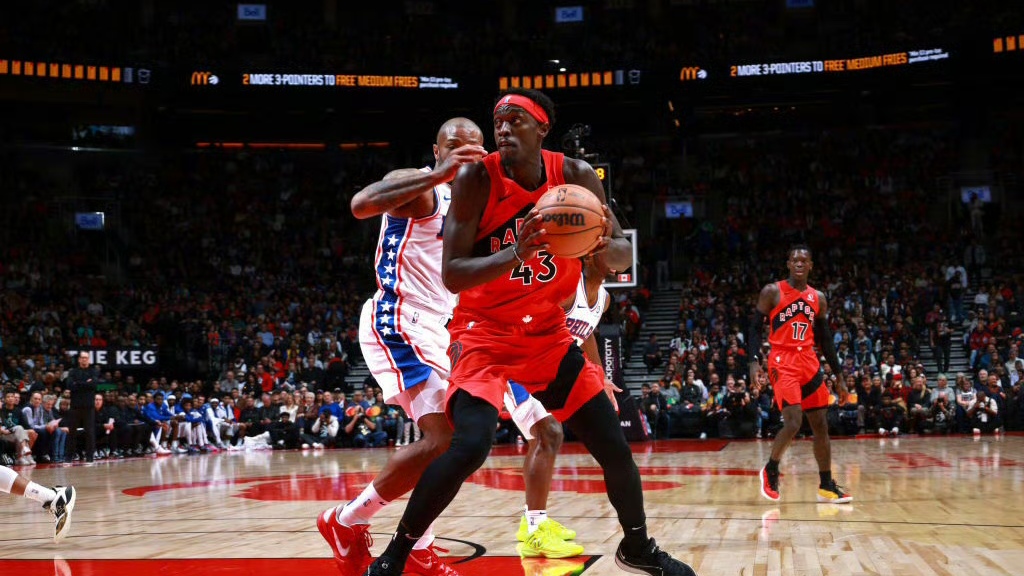 开云体育入口-关于猛龙胜76人,西亚卡姆贡献关键盖帽的信息