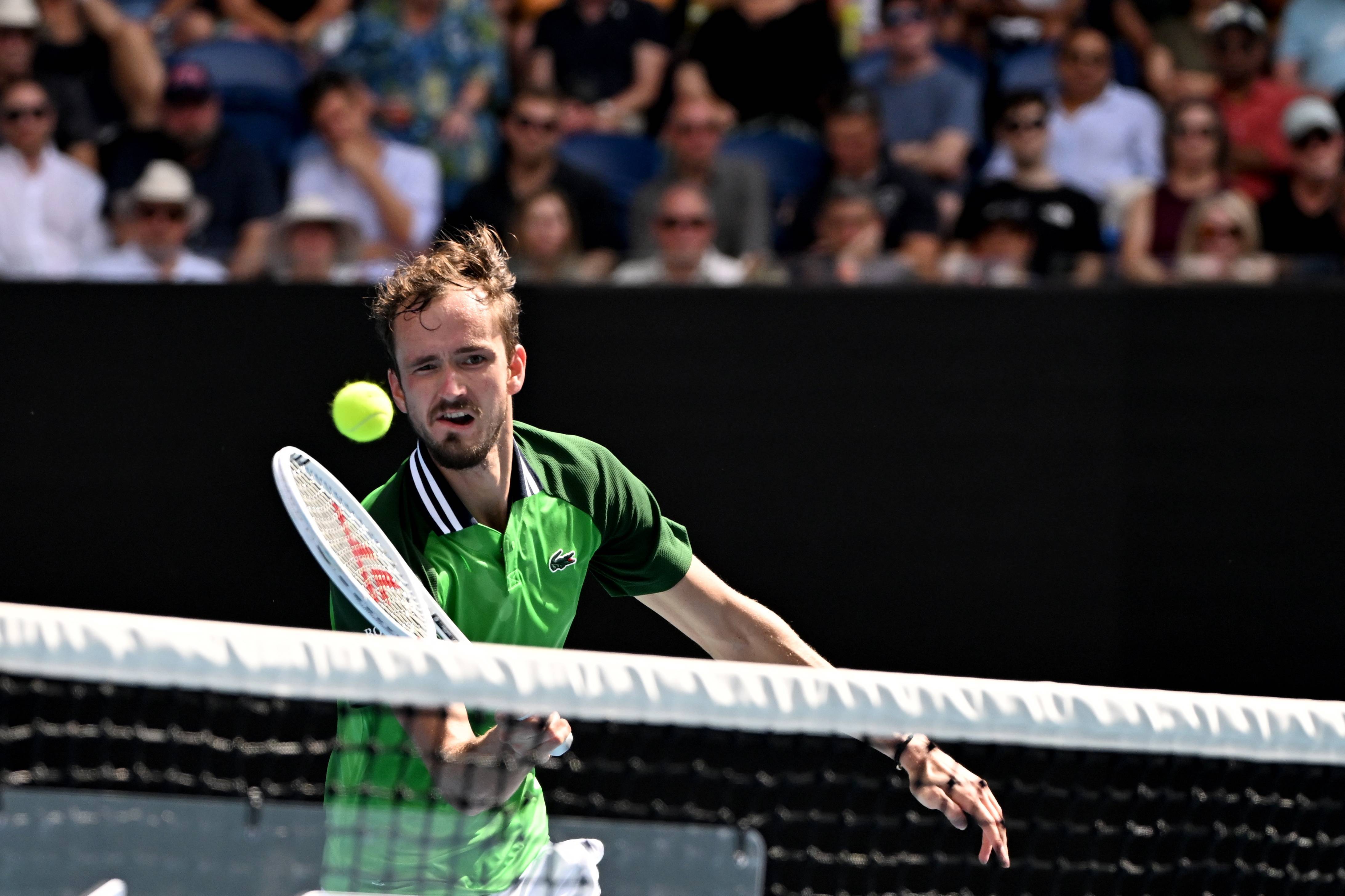 戴维斯杯逆转澳网,梅德韦杰夫刷新纪录 戴维斯杯逆转澳网,梅德韦杰夫刷新纪录