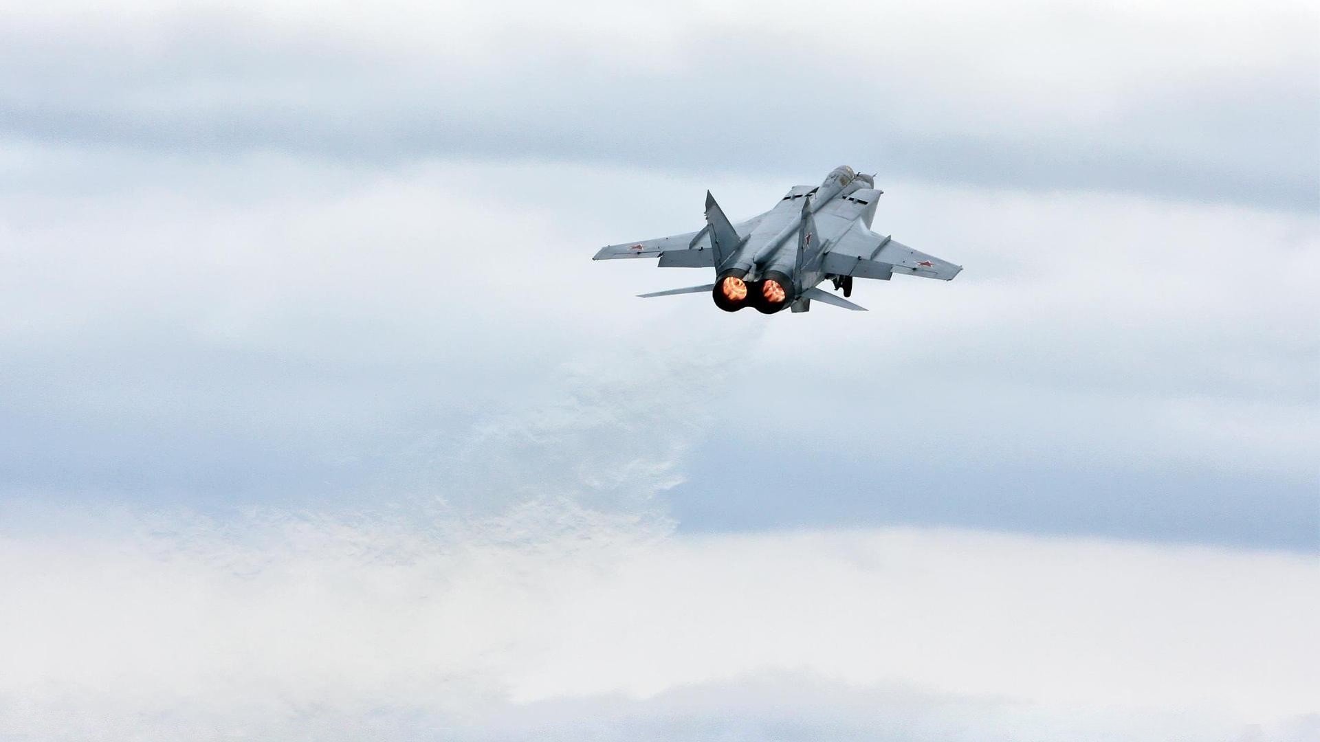 NBA季后赛焦点战，摩纳哥稳稳拿下墨西哥，国际篮球新篇章